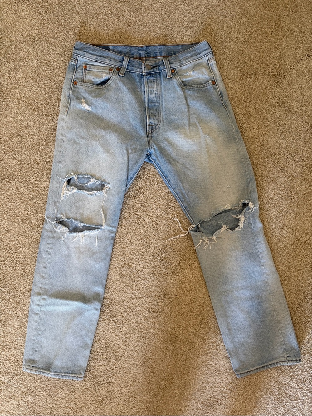LEVIS distressed 501s